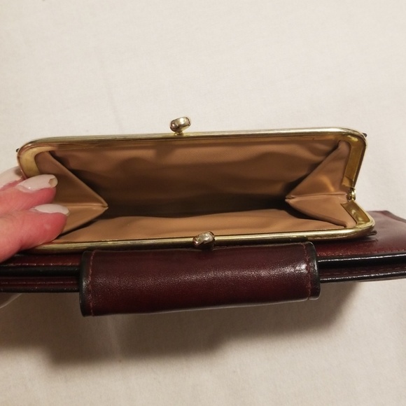 Vintage Carl burgundy leather wallet, EUC - Picture 3 of 8